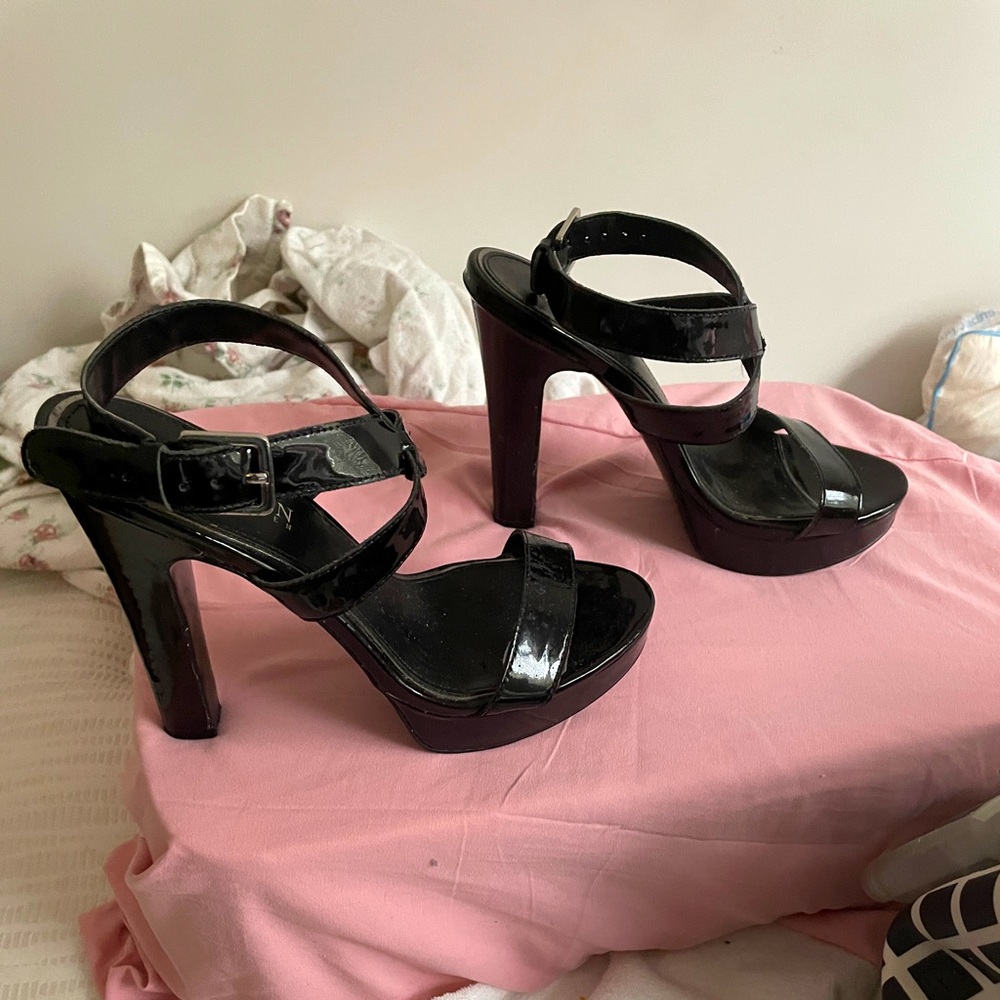 Ralph Lauren Black Patent Leather High heeled Tall Sandals!